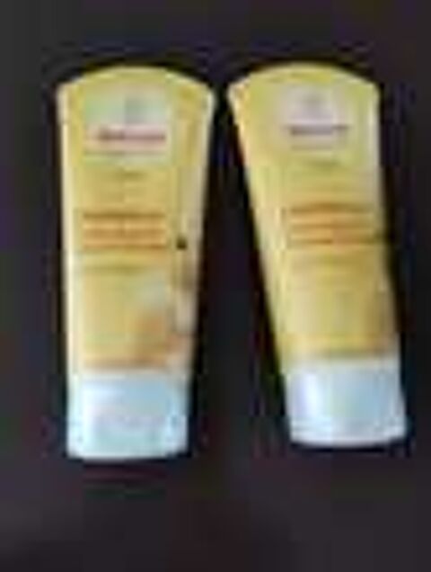 2 tubes de cr&egrave;me lavante Weleda pour b&eacute;b&eacute; Puriculture