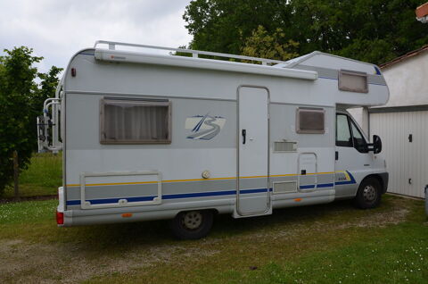 B&Uuml;RSTNER Camping car 2004 occasion Brie 16590