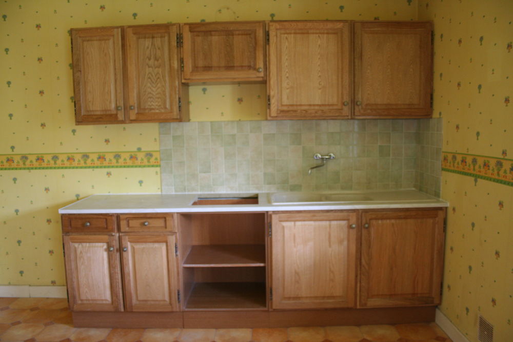Location Appartement T4 bis RENOVE de 80m2 proche toutes commodités Ydes