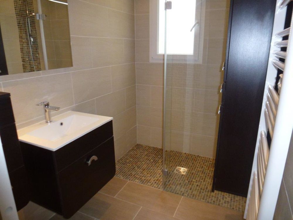   APPARTEMENT T3 EN REZ DE JARDIN Provence-Alpes-Côte d'Azur, Hyères (83400)