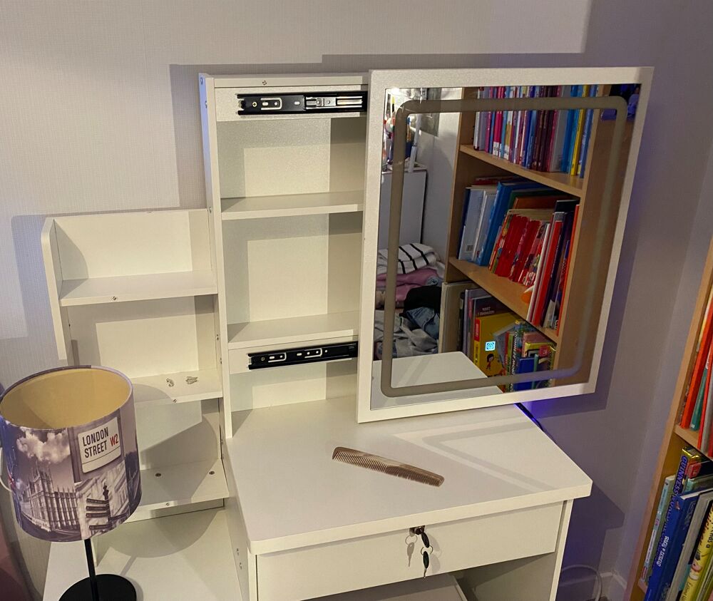 Coiffeuse NEUF Moderne avec Miroir Lumineux Meubles