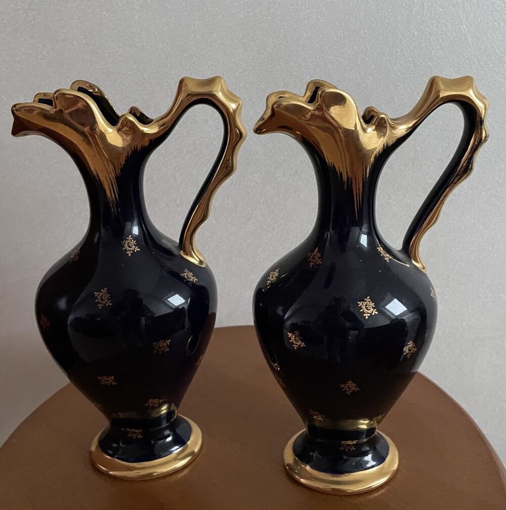 Lot de 2 carafes Aigui&egrave;res en porcelaine Bleu nuit et or, sc Décoration
