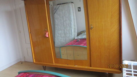 Meuble Chambre � coucher bois de  CITRONNIER  450 Le Vernois (39)