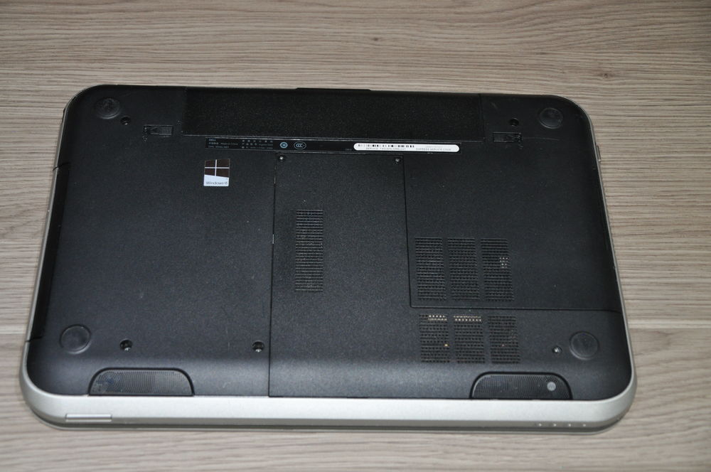 Dell Inspiron 5520 de 15,6 pouces Matériel informatique