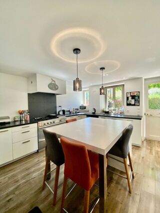  Maison  vendre 6 pices 170 m