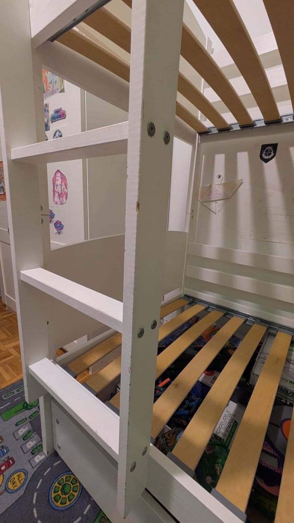 Lits superpos&eacute;s enfants adapt&eacute;s petits espaces Mobilier enfants