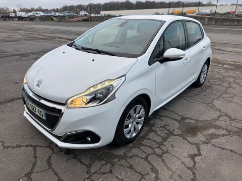 Peugeot 208 1.6 BlueHDi 75ch S&S BVM5 Allure Business 2018 occasion Creil 60100