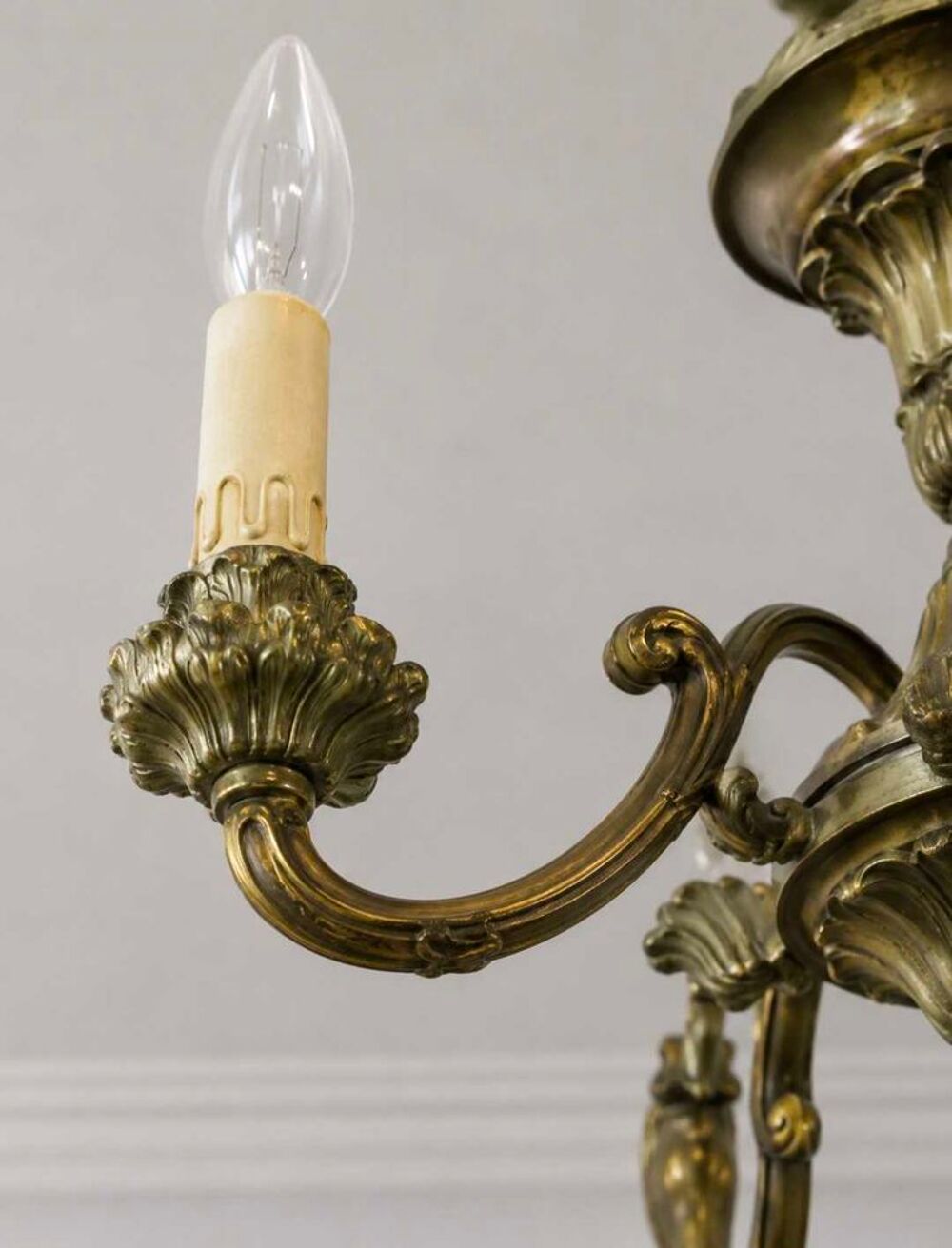 Lustre ancien en bronze 8 lumi&egrave;res €" Style Louis XV €" Excellent &eacute;tat Décoration