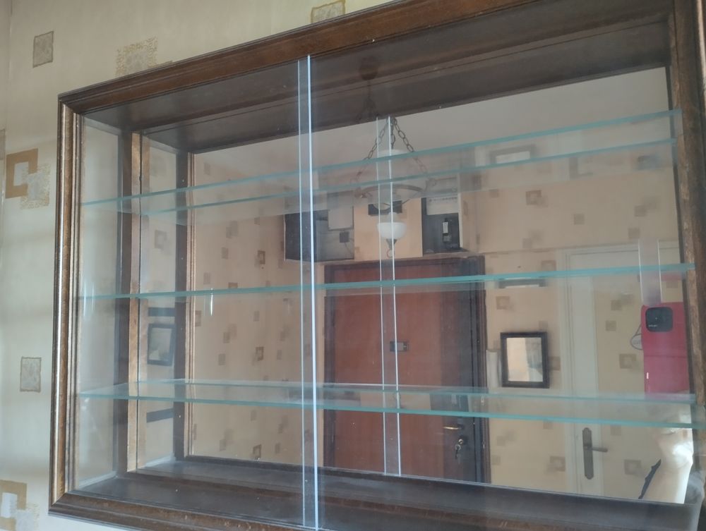 PETITE VITRINE Meubles