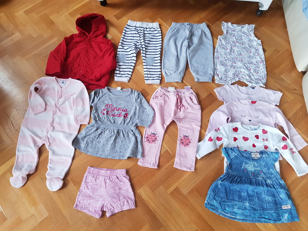 Lot de v&ecirc;tement Fille 18 mois Puériculture