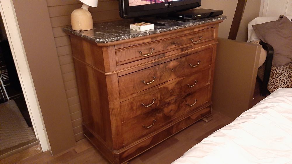 commode &eacute;poque louis philippe. Meubles