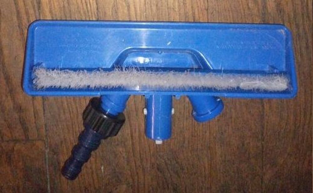 Brosse aspiration Intex piscine Sports