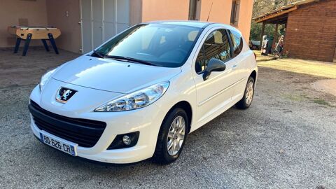 Peugeot 207 1.4e 75ch S&eacute;rie Limit&eacute;e Attractive 2011 occasion Pourri&egrave;res 83910