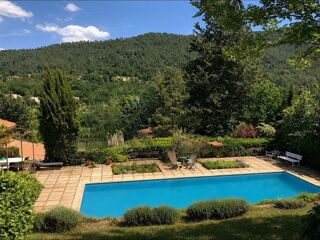  Villa à vendre 7 pièces 202 m²