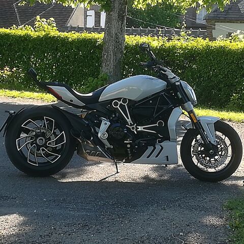 Moto DUCATI 2018 occasion Saint-Julien-du-Sault 89330