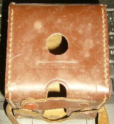  etuis ou housses d'appareils photos Kodak
5 Versailles (78)