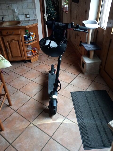 Trottinette lectrique 190 Mons-en-Montois (77)