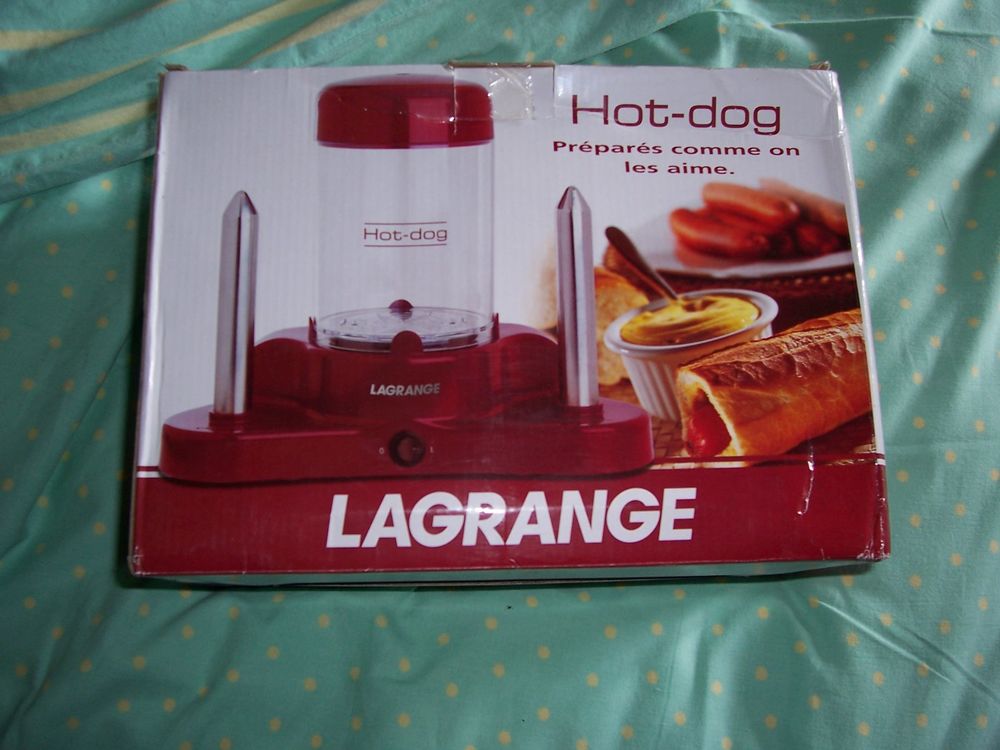 IDEALE POUR LES ENFANTS
Service &agrave; Hot-Dog Lagrange 370 W soc Electroménager