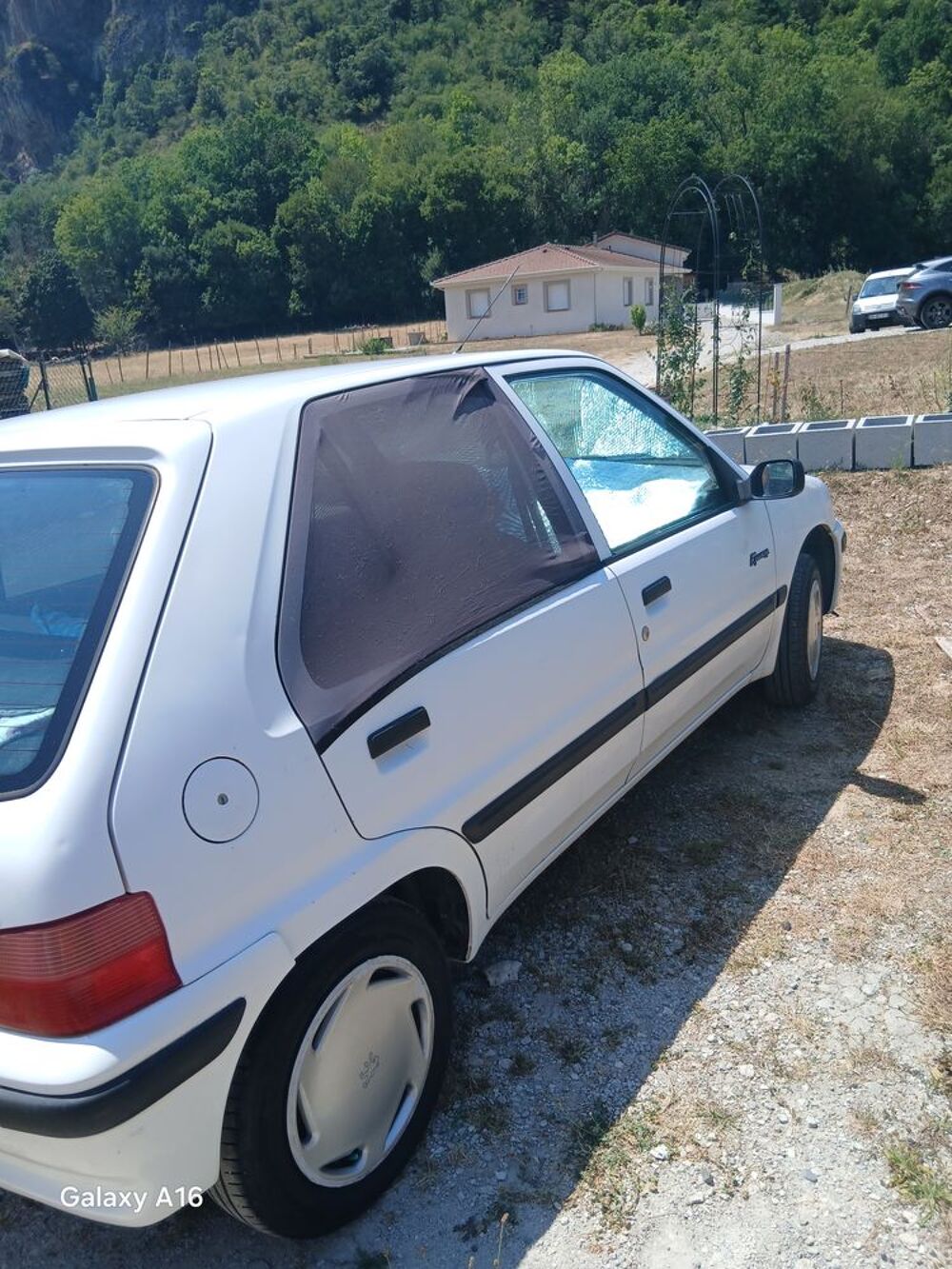 106 1.1i Equinoxe 1996 occasion 09400 Arignac