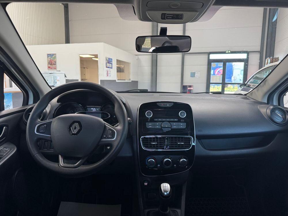 Clio IV Clio 1.2 16V 75 Life 2017 occasion 56400 Brech
