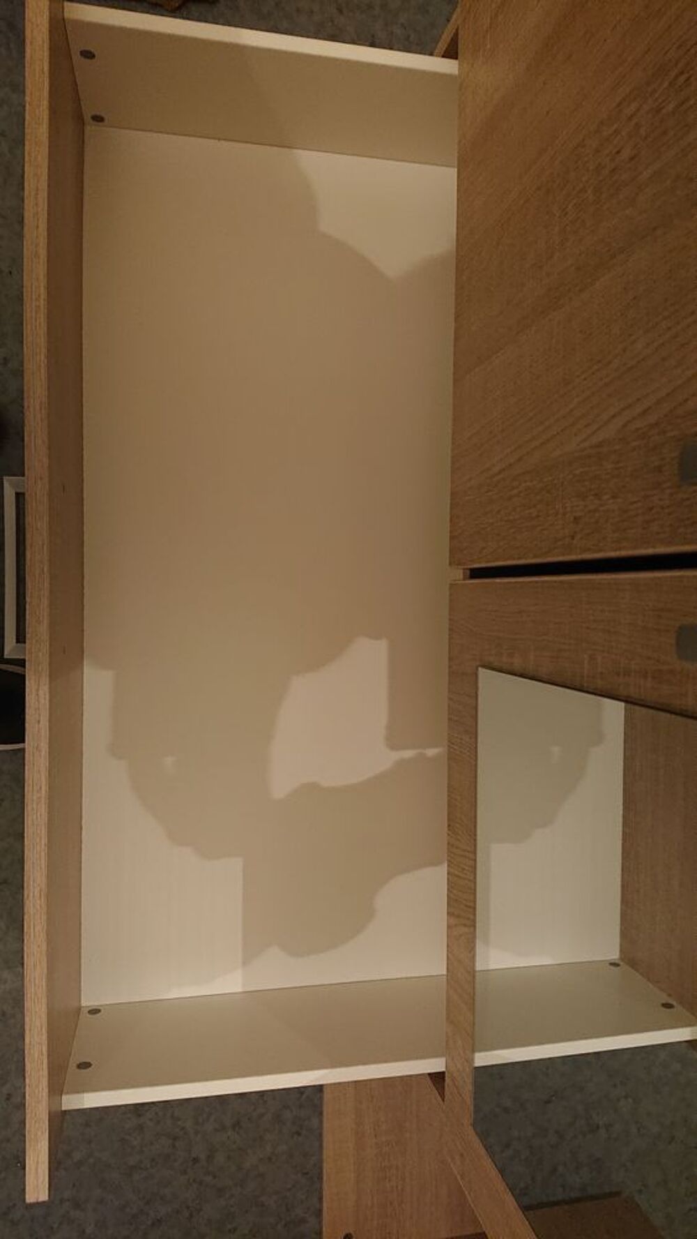 Armoire 3 portes 2 tiroirs 189euro au lieu de 290euro (But) Meubles