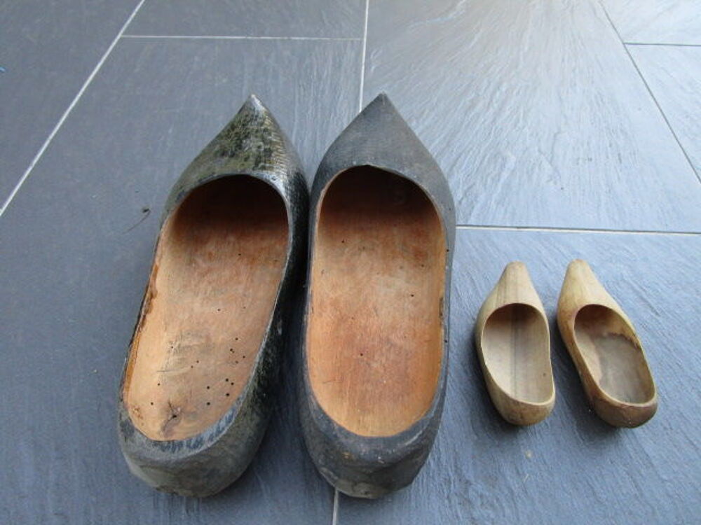VIEUX SABOT PETIT ET GRAND 