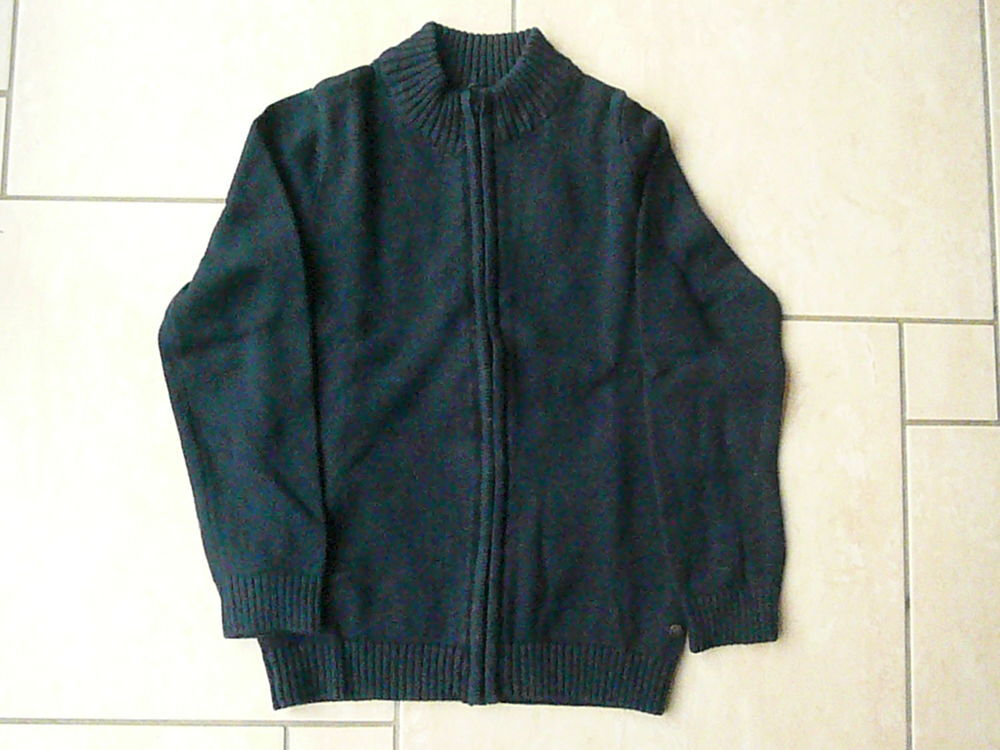 Gilet bleu marine 8 ans (n&deg;29 bis) Vêtements enfants