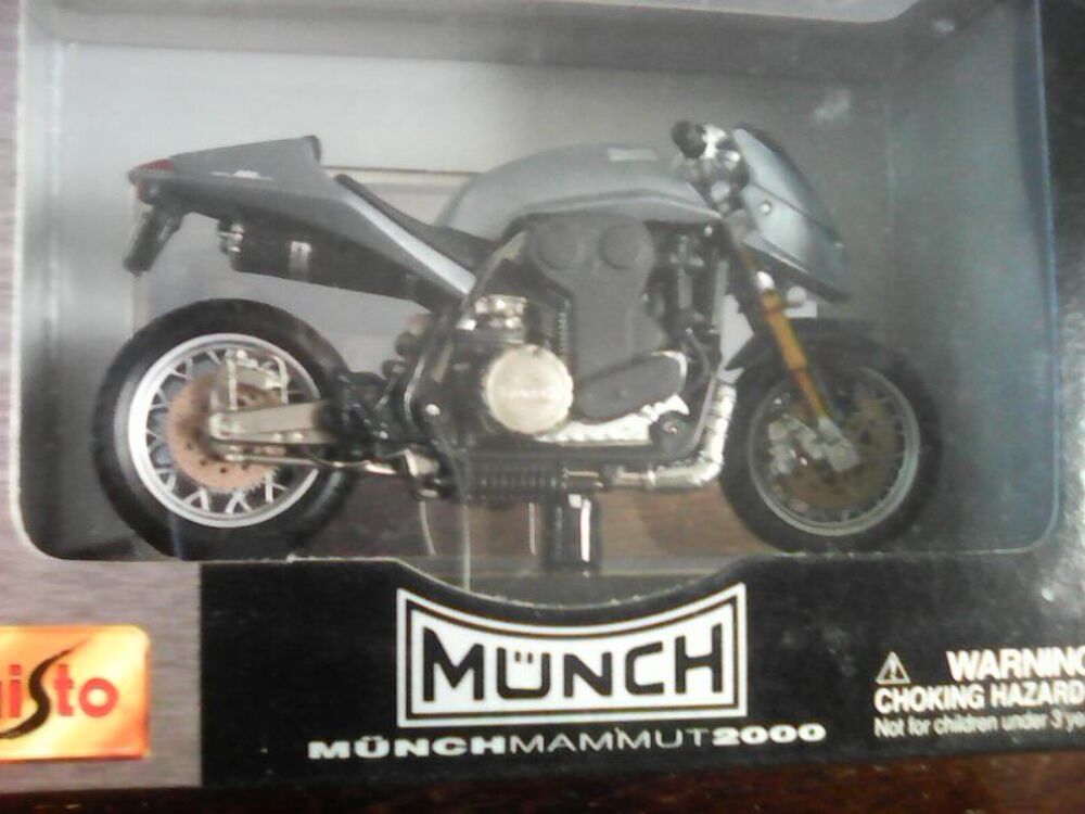 Moto Maisto Munch Mammut 2000 1/18 Mod&egrave;le R&eacute;duit 