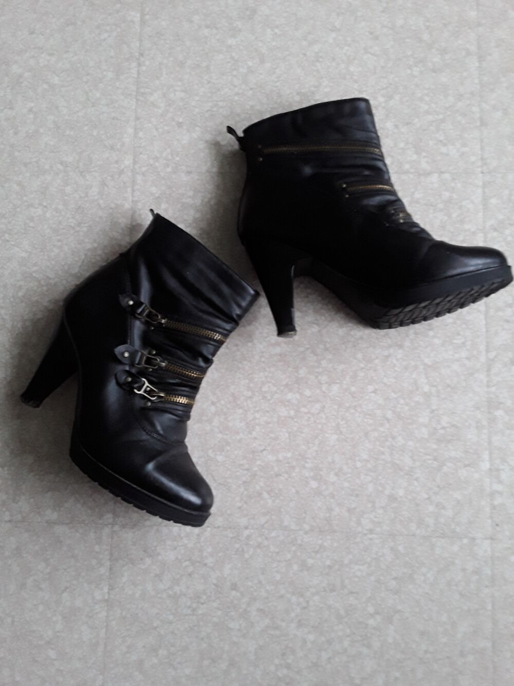 Bottines noires pointure 37 Chaussures