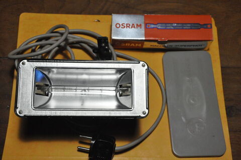 Lampe à quartz iode WATASTAR 30 Valence-d'Albigeois (81)