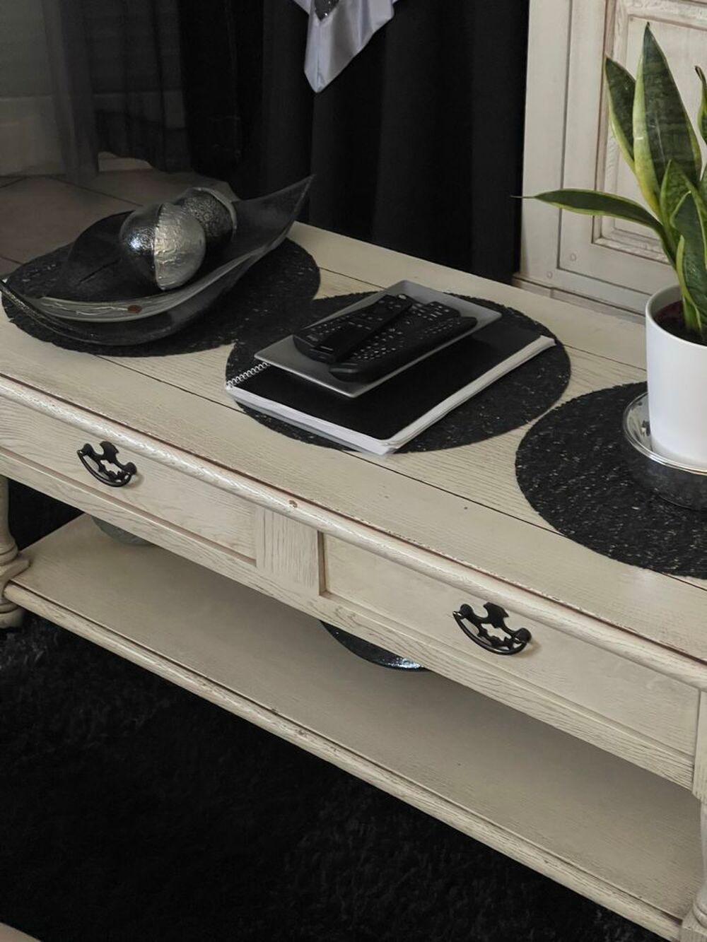 Magnifique mobilier pour salle &agrave; manger en bois massif beige Meubles