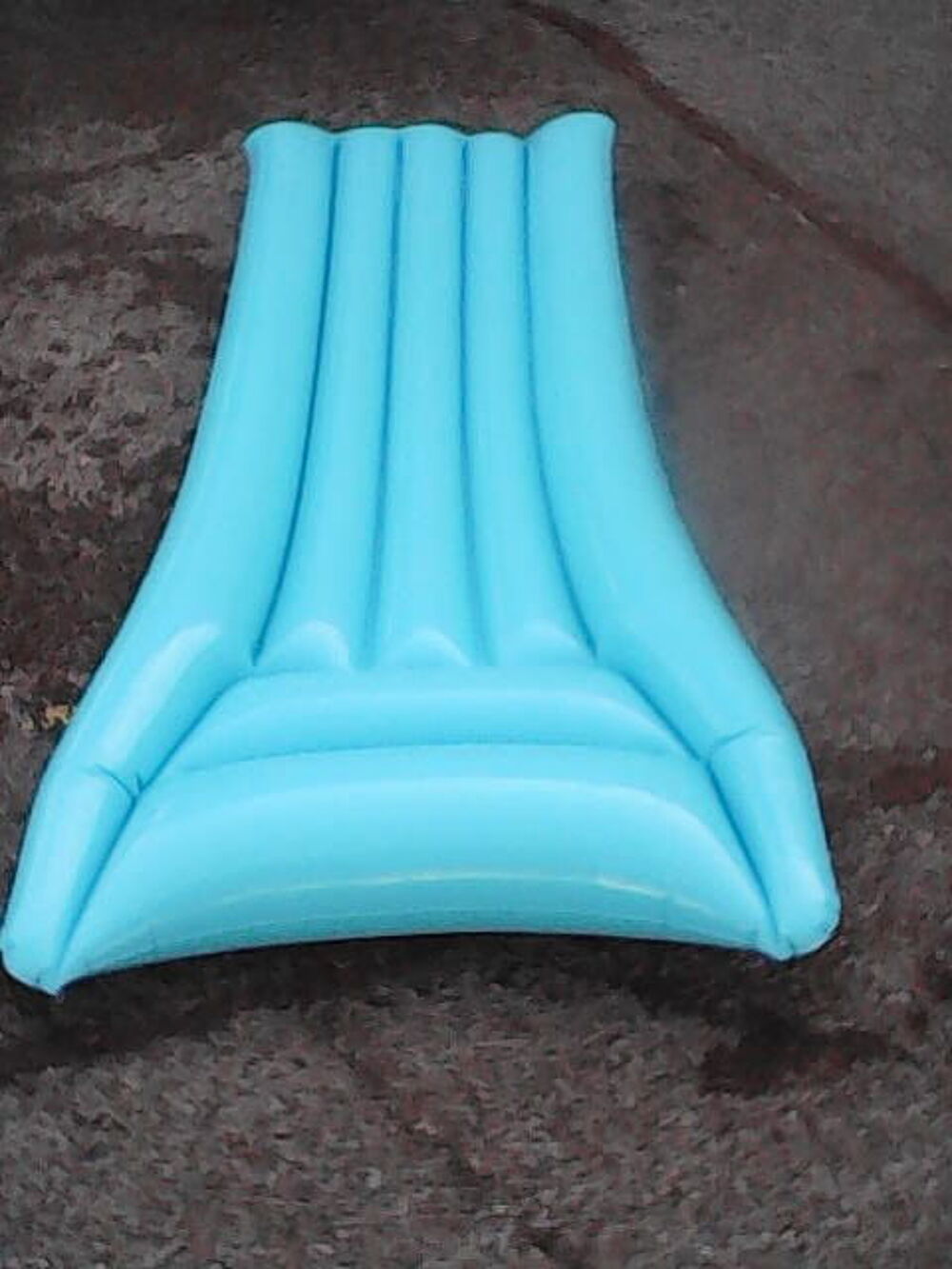 Matelas gonflable de piscine bleu Jardin