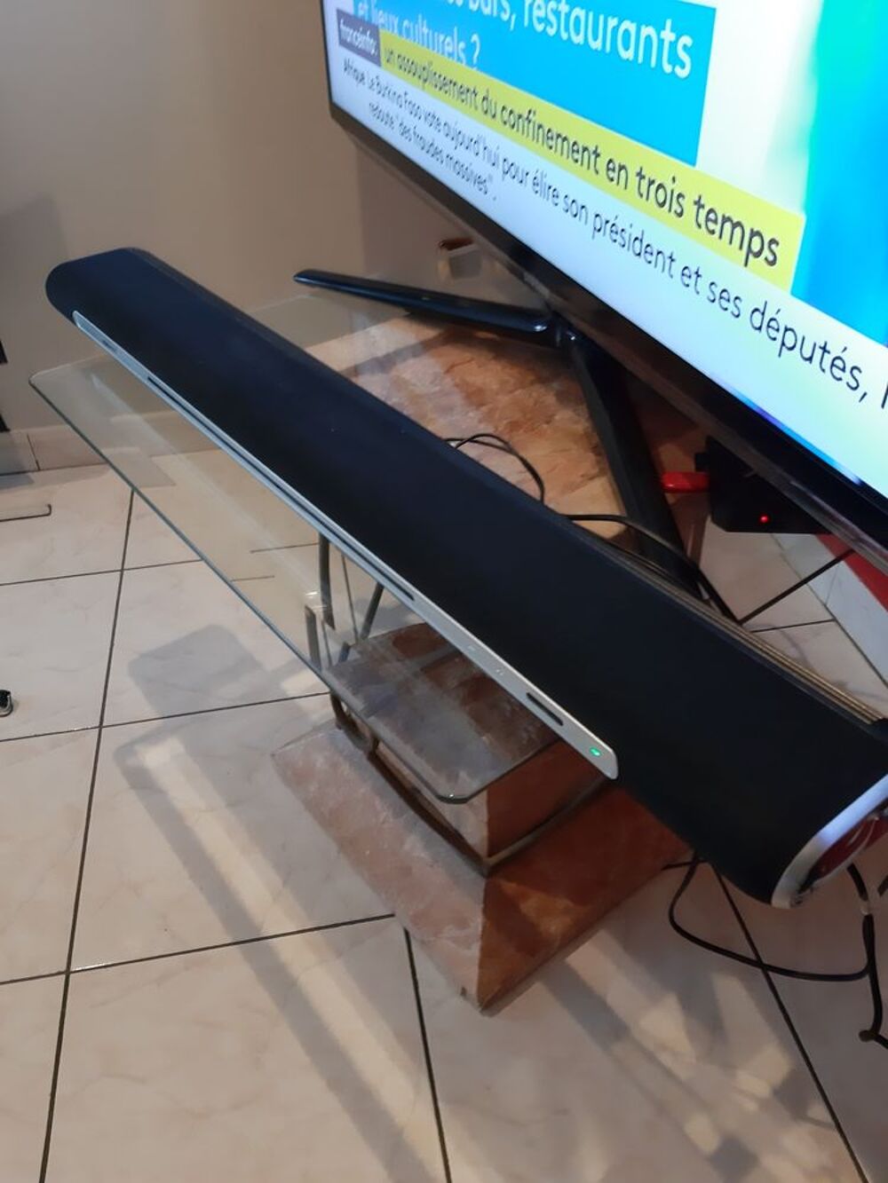 bar de son t&eacute;l&eacute;viseur connect&eacute; Audio et hifi