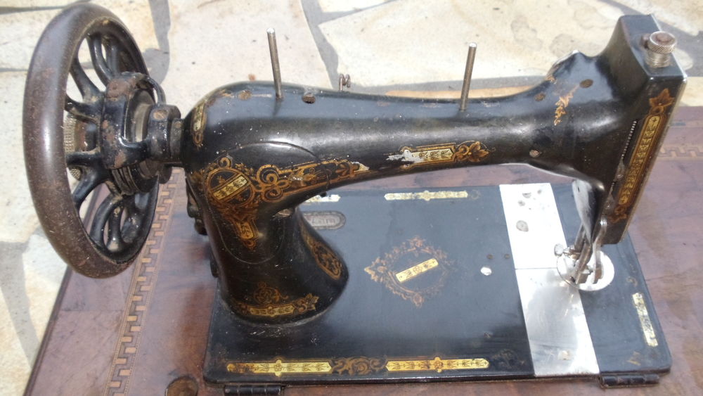 Machine &agrave; coudre ancienne Décoration