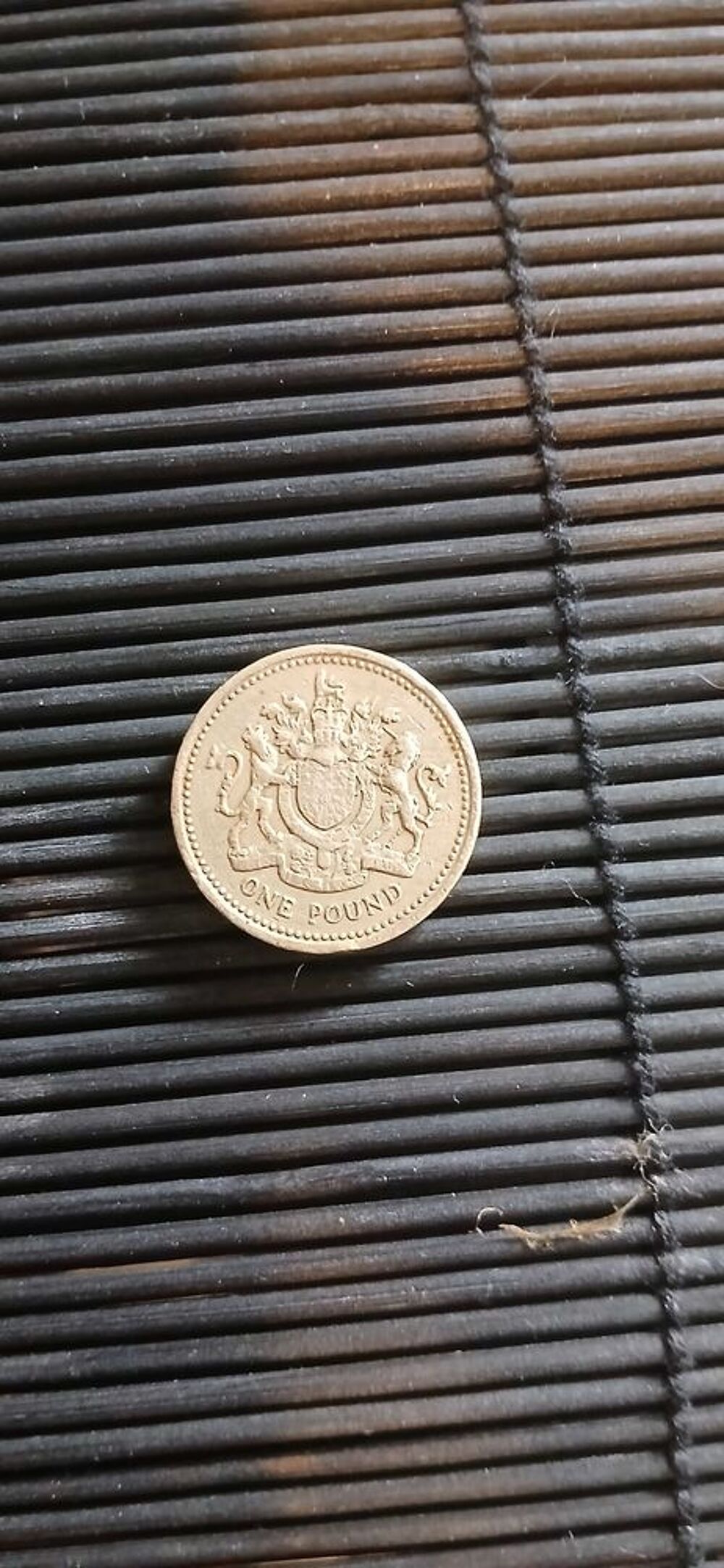 Monnaie one pound 1983, decus et tutamen, 