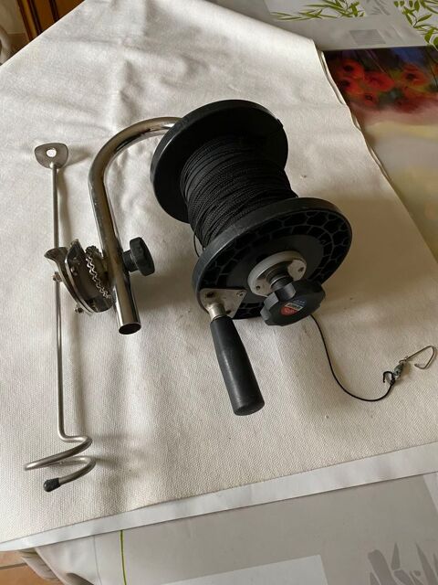 Enrouleur pche  la trane 120 Le Mesnil-Saint-Denis (78)