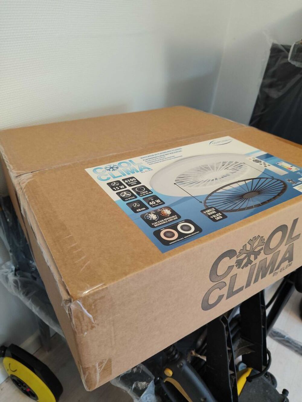 ventilateur de plafond avec &eacute;clairage Décoration