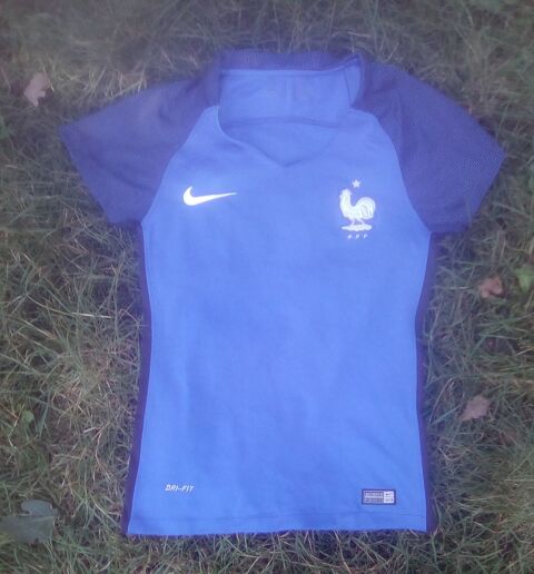 maillot �quipe de France Nike - taille 7 /10 ans 9 Beauchamp (95)