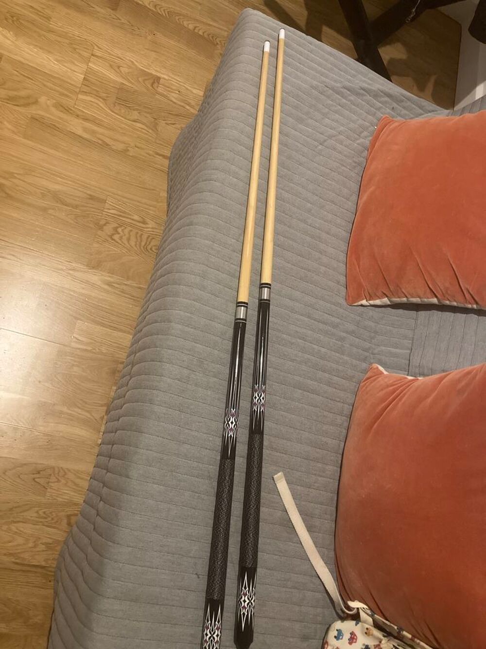 Billard anglais Defa&iuml;ste convertible 6 pieds + plateau table €" bon &eacute;tat; d&eacute;j&agrave; d&eacute;mont&eacute;, pr&ecirc;t &agrave; emporter Meubles