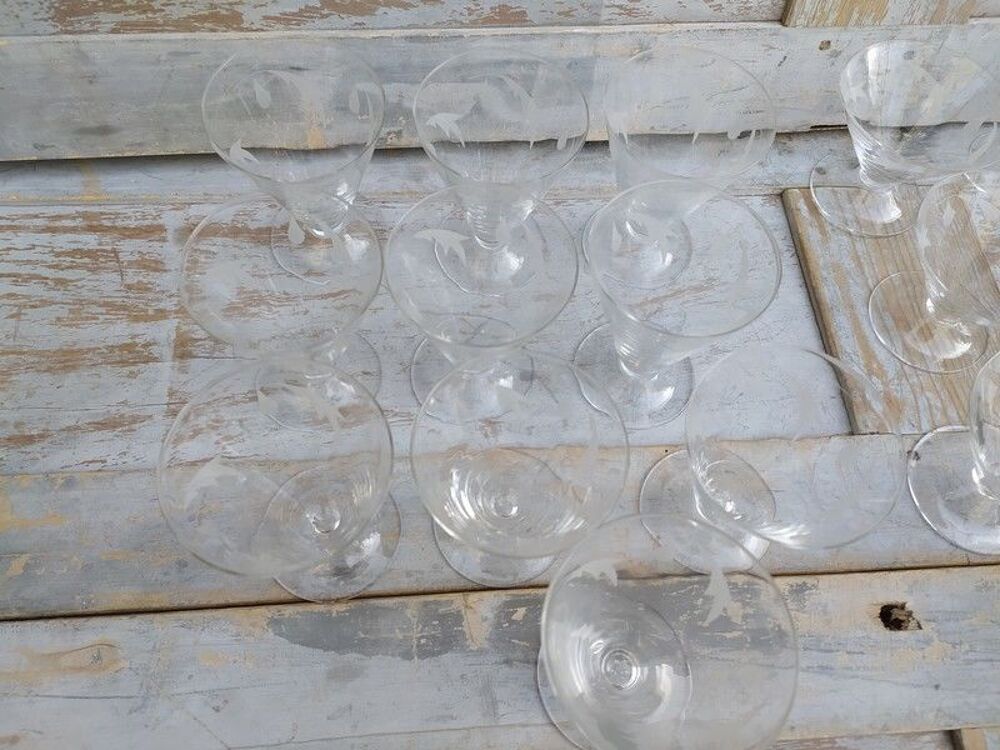 Verres Coniques Cristal Grav&eacute; Fleurs Vintage Décoration