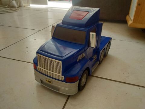 model réduit camion + remorque 10 Machecoul (44)