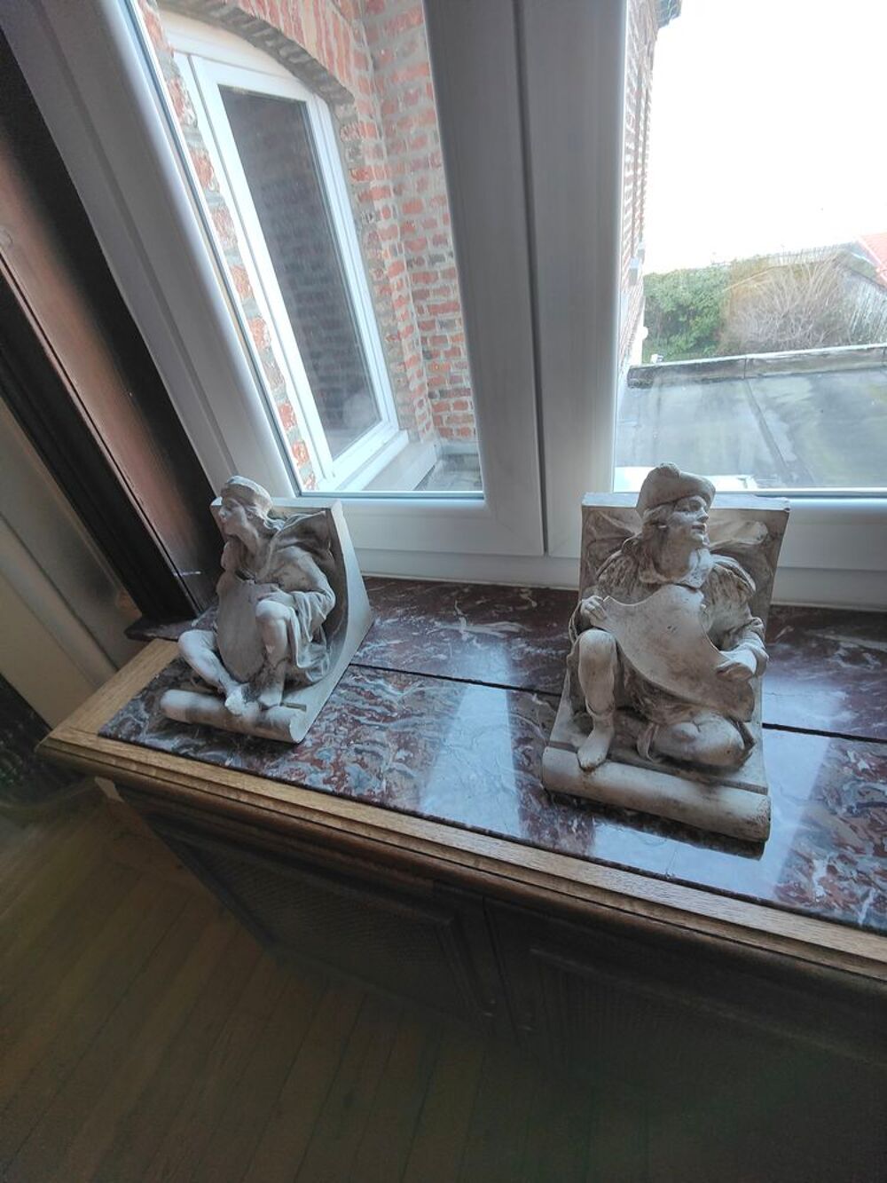 Postures Serre-Livre anciens 