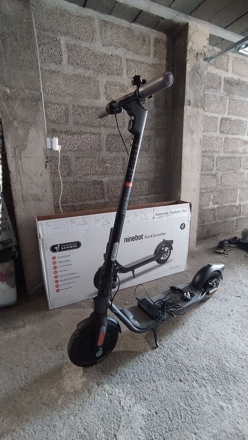 Trottinette &eacute;lectrique Segway Ninebot F25E II - Etat neuf Sports