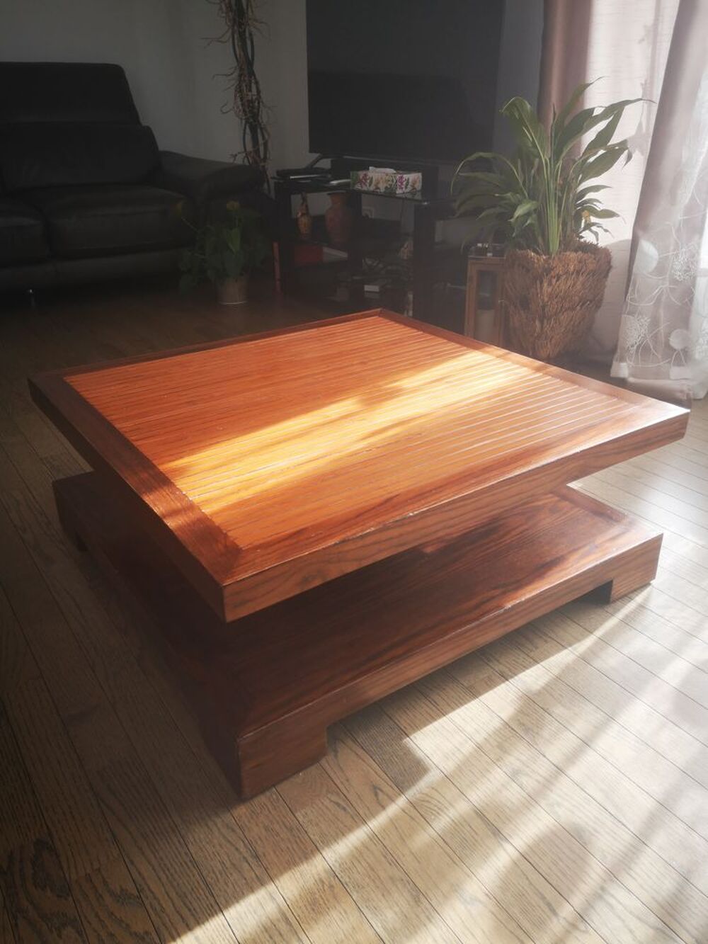 Table basse en bois exotique Meubles