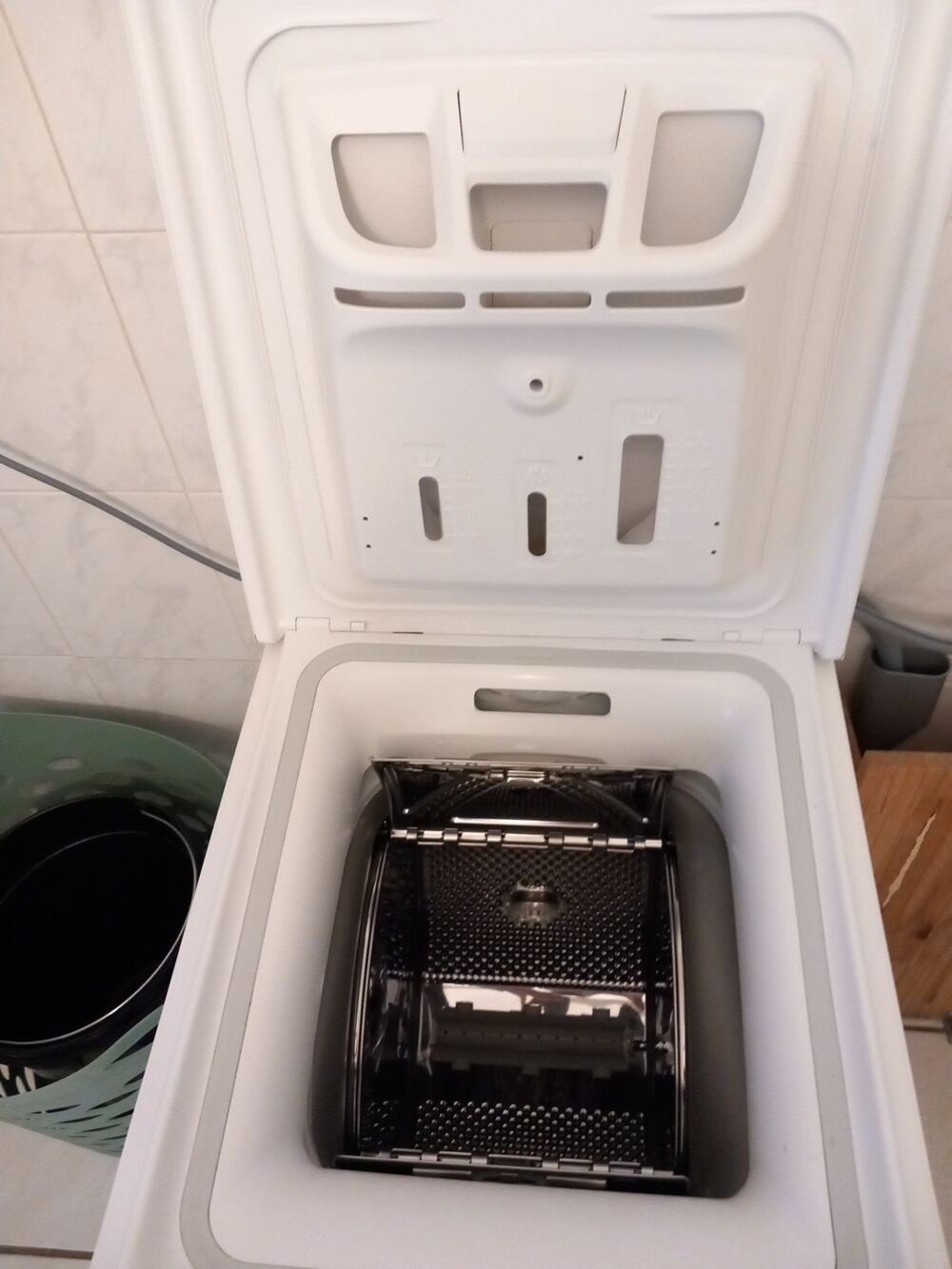 Lave-linge/ cause d&eacute;m&eacute;nagement Electroménager