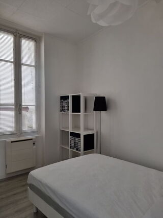  Appartement à louer 3/4 pièces 53 m²