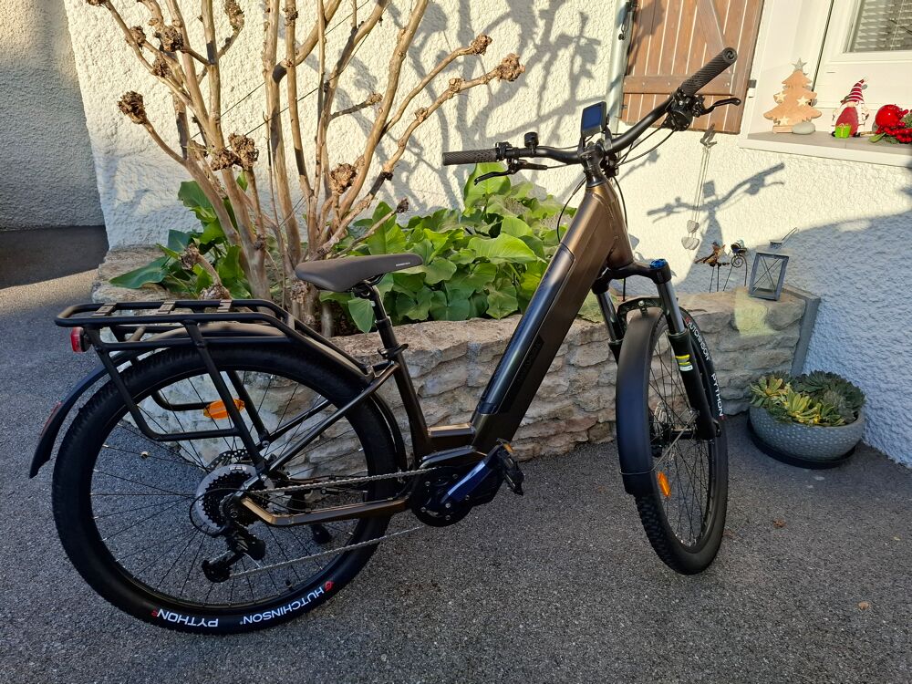 V&eacute;lo &eacute;lectrique connect&eacute; CROSSOVER XV Vlos