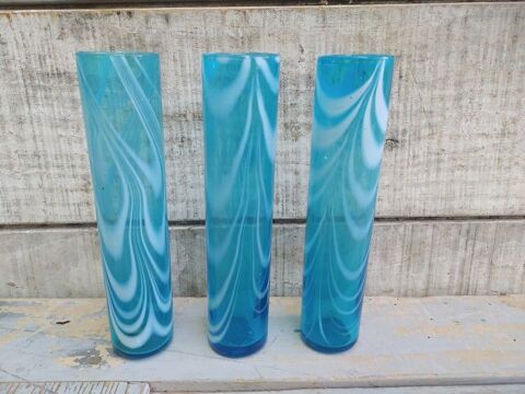 Vases Soliflore Verre Soufflé Bleu Marbré Blanc  
30 Loches (37)