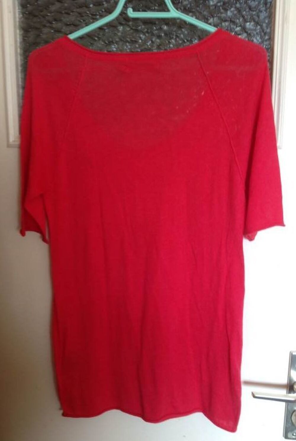 Pull rouge taille M neuf Vêtements