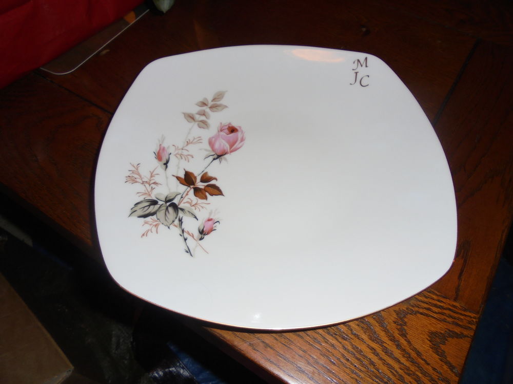 VAISSELLE EN PORCELAINE DE LIMOGES ET VERRES EN CRISTAL Electroménager